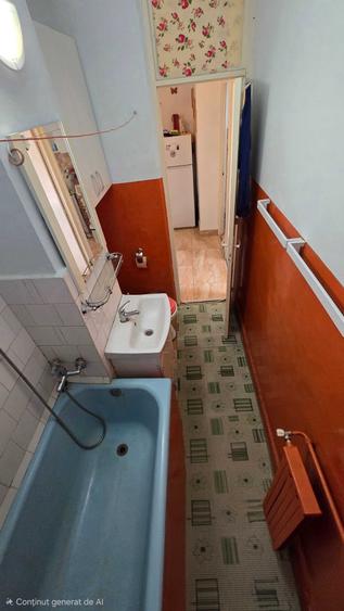 Garsonieră decomandată în Central