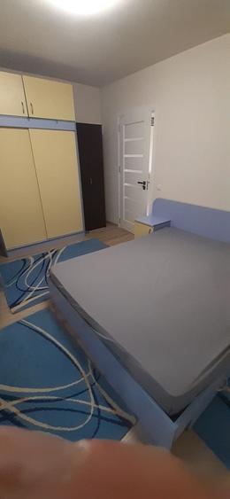 Apartament cu 2 camere semidecomandat în Florești