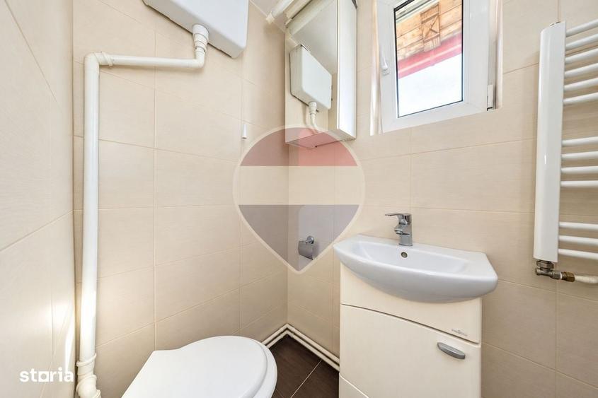 Casă cu 4 camere cu Teren 610 Mp în Bran