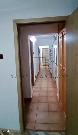 Apartament cu 3 camere decomandat în Siderurgiștilor