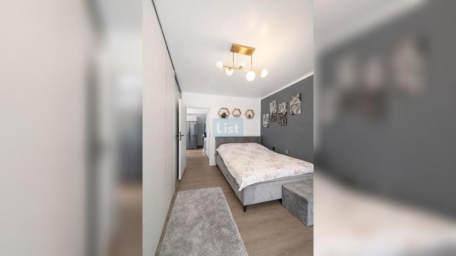 Apartament cu 3 camere semidecomandat în Florești