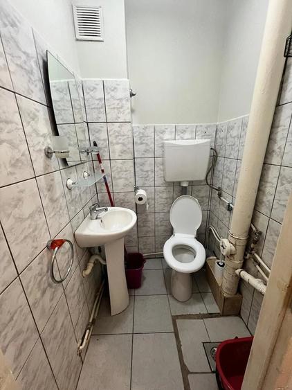 Garsonieră decomandată în Central