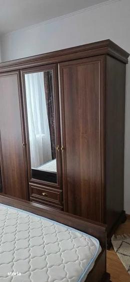 Apartament cu 3 camere decomandat, mobilat în Berceni