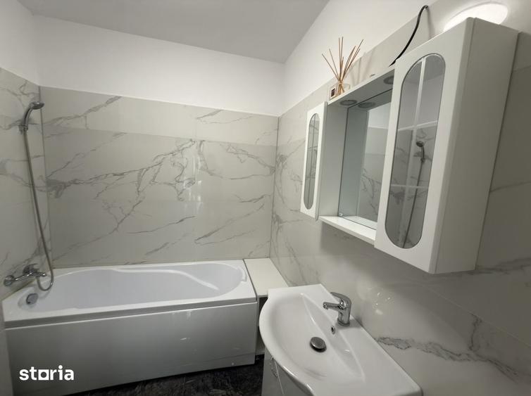 Apartament cu 3 camere în Micro 16