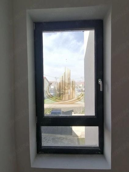Duplex cu 4 camere cu Canalizare în Moșnița Nouă