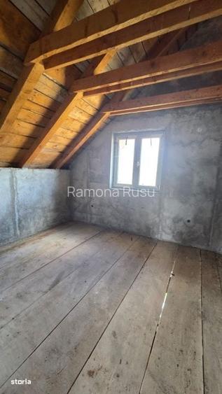Casa cu mansarda in Paulesti teren 863 mp