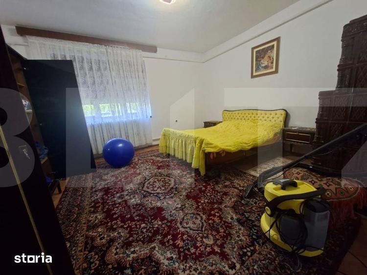 Casă cu 8 camere cu Teren 4500 Mp în Vâlcele