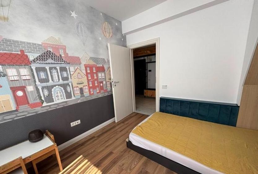 Apartament cu 3 camere decomandat, mobilat în Parcul Carol
