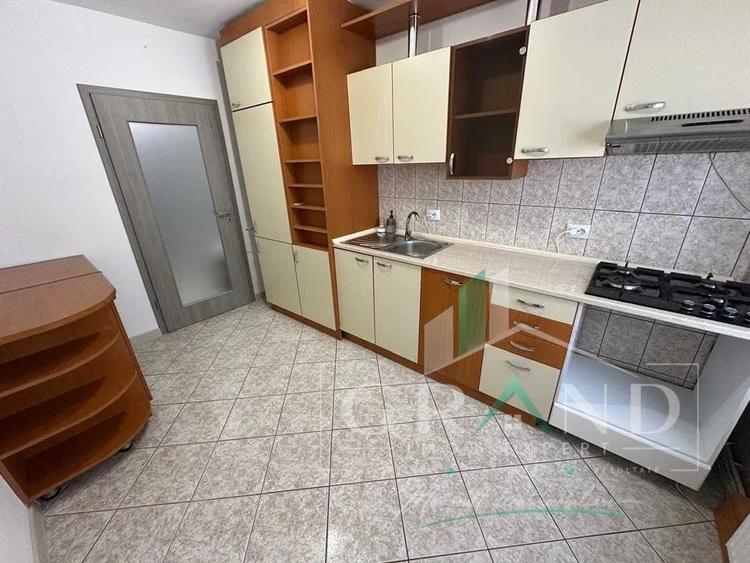 Apartament cu 3 camere decomandat, mobilat în Mănăștur