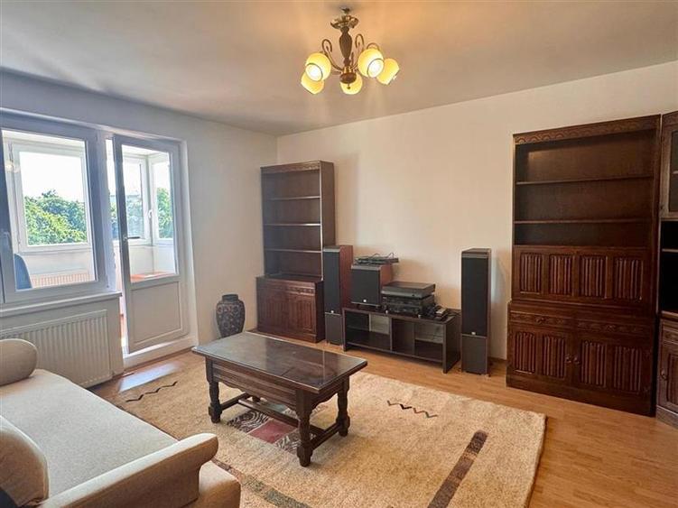 Apartament cu 2 camere decomandat în 7 Noiembrie