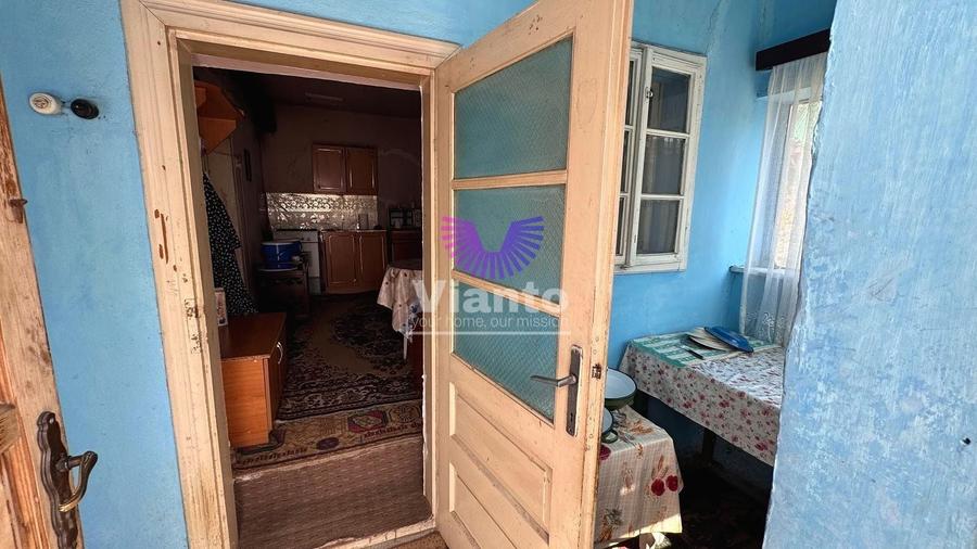 Casă individuală cu 3 camere cu Canalizare în Central