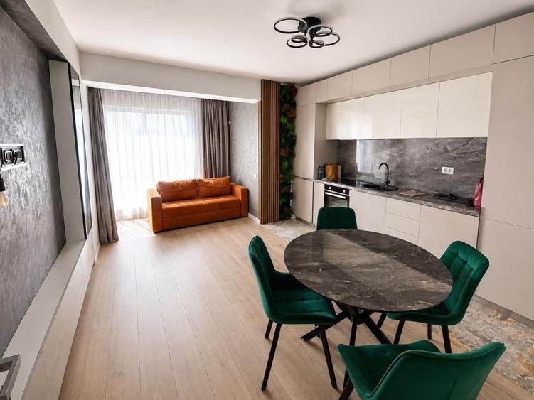 Apartament cu 3 camere decomandat, mobilat în Baicului