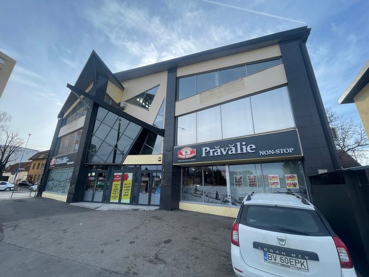 Spațiu comercial, de 400 mp, în Bartolomeu