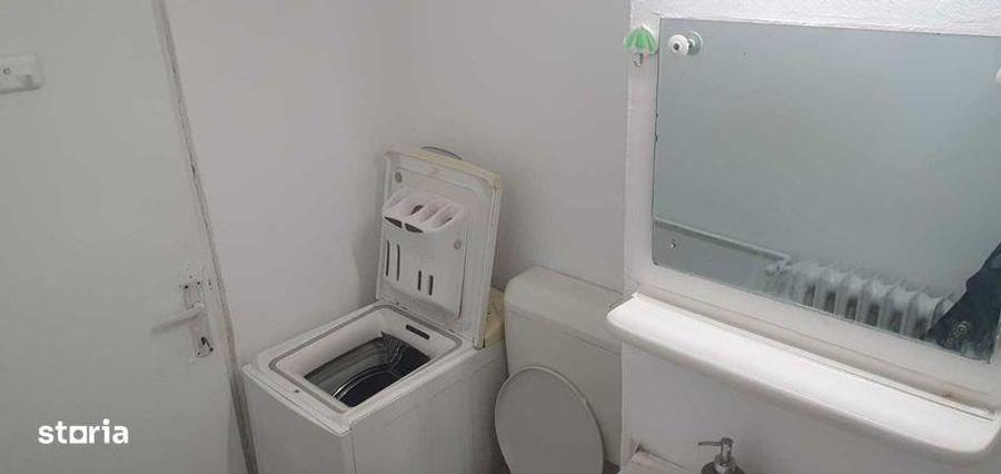Inchiriez apartament cu o camera, 35mp2 aflat la etajul 4 - 4