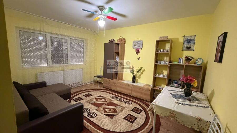 Apartament cu 2 camere decomandat, mobilat în Est