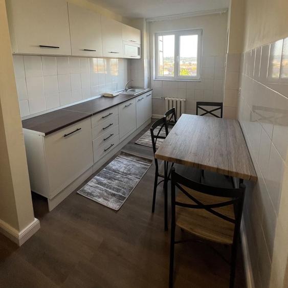 Apartament cu 2 camere decomandat în Cihei
