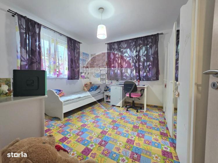 Casă cu 4 camere cu Teren 689 Mp în Central