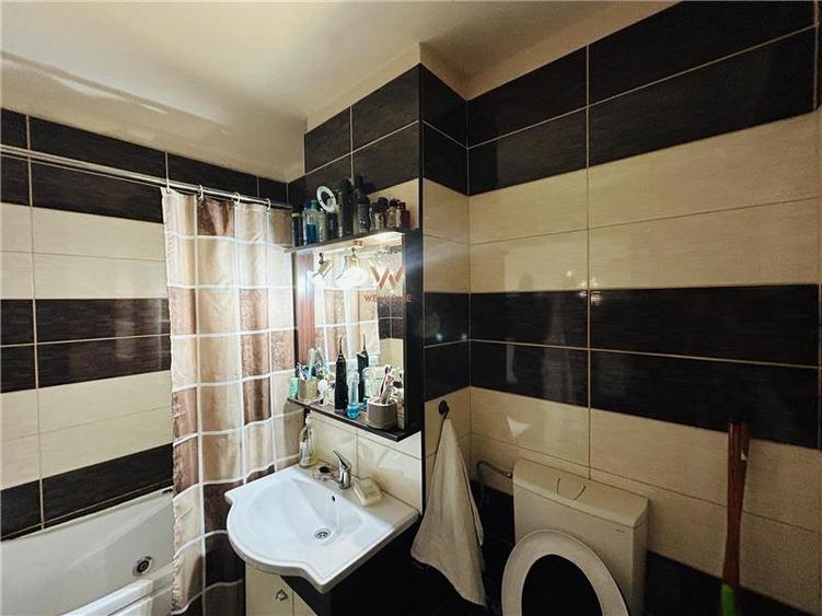 Apartament cu 2 camere decomandat în Hipodrom 4