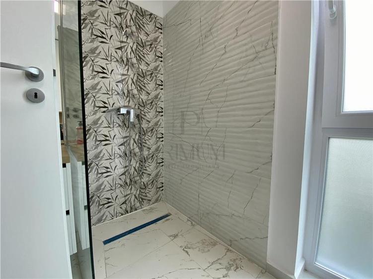 Apartament cu 2 camere semidecomandat, mobilat în Aradului