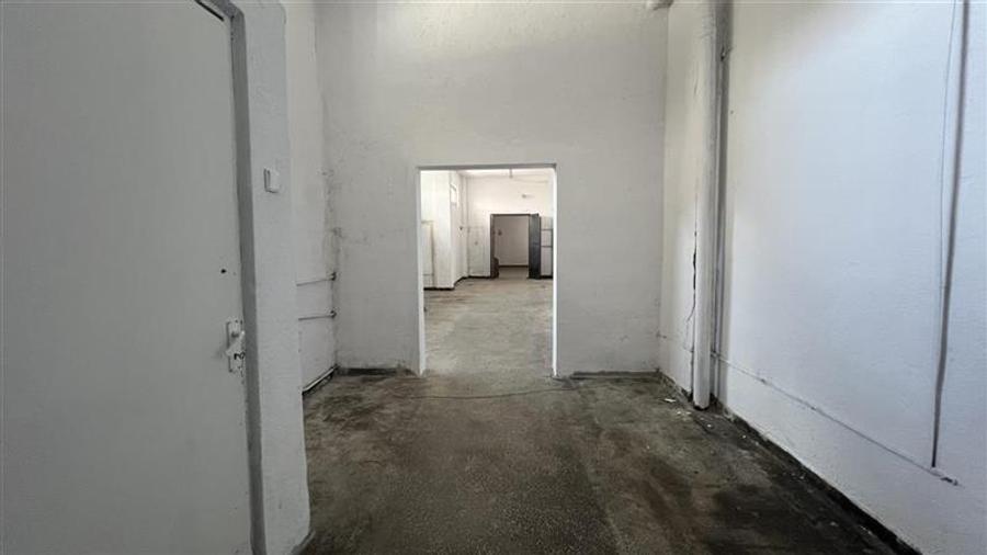 Spațiu comercial, de 474 mp, în Vest