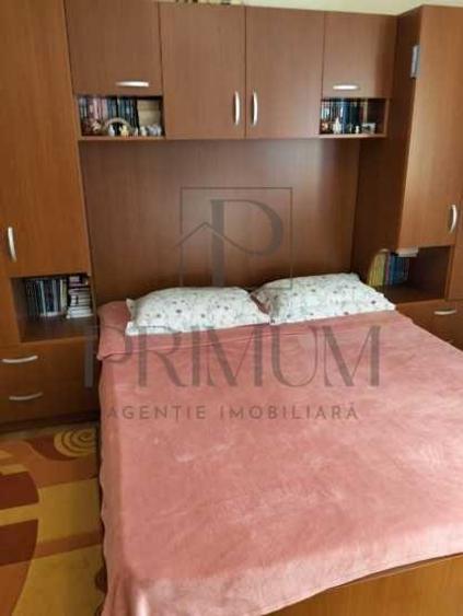 Apartament cu 2 camere decomandat, mobilat în Dâmbovița