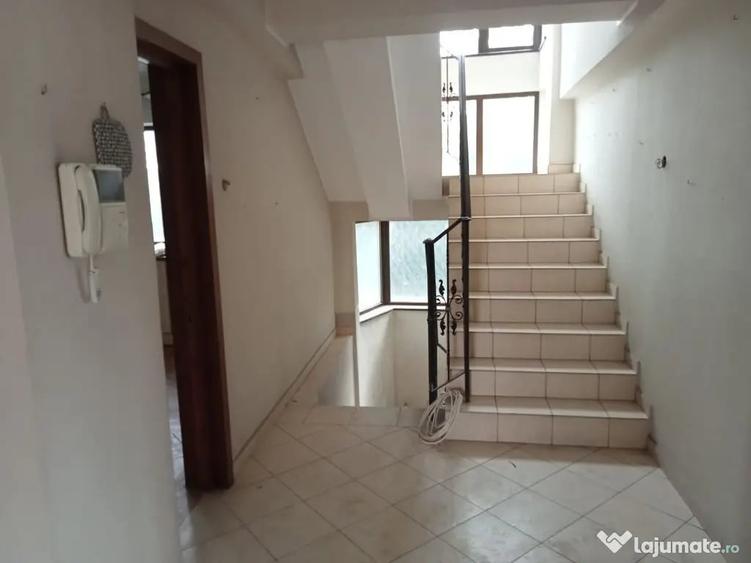 Casă cu 4 camere cu Teren 500 Mp în Bd. Coșbuc