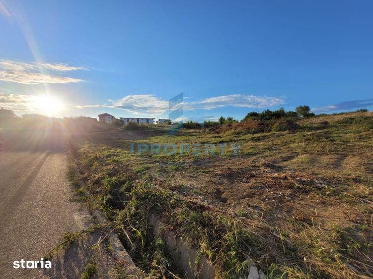 Teren de 2722 mp, în Războieni