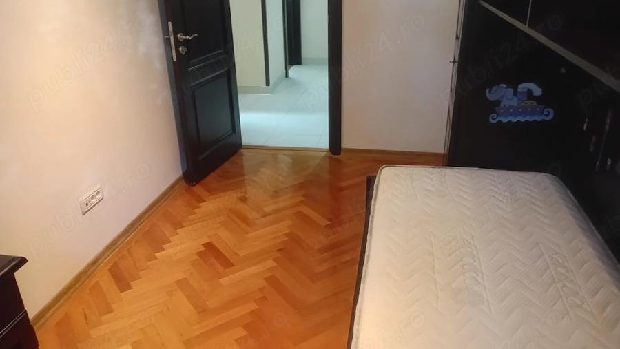 Apartament cu 3 camere decomandat în Ultracentral