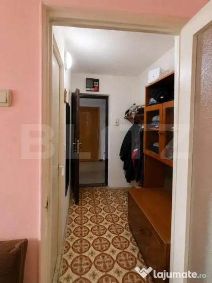 Garsonieră decomandată în Central