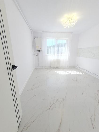 Apartament cu 2 camere decomandat în Noua