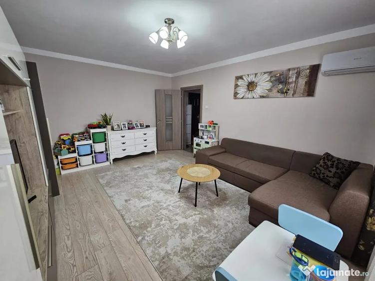 Apartament cu 2 camere decomandat în Terezian