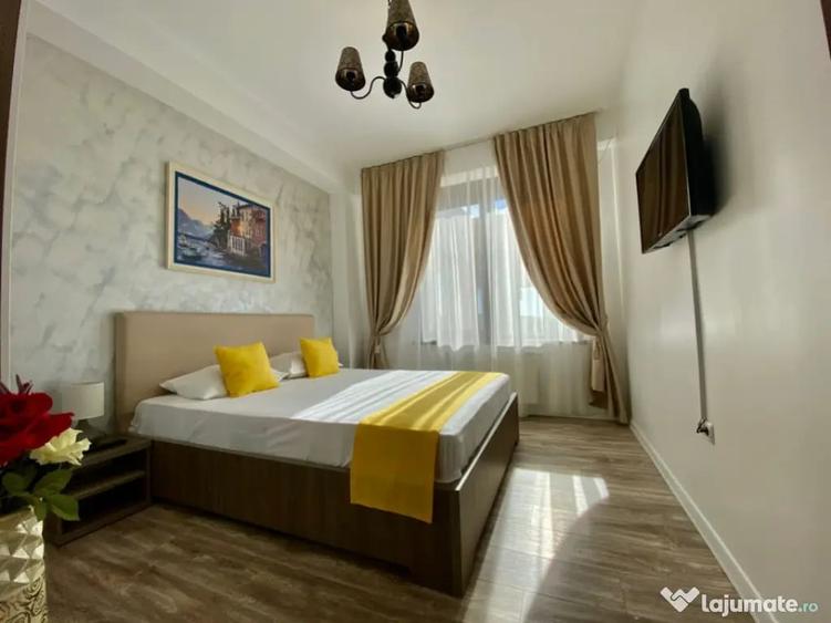 Apartament cu 3 camere decomandat în Mamaia