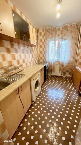Apartament cu 2 camere decomandat în Titan