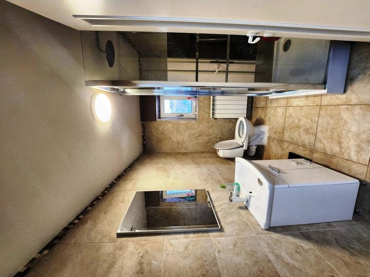 Casă cu 6 camere cu Teren 3000 Mp în Cataloi