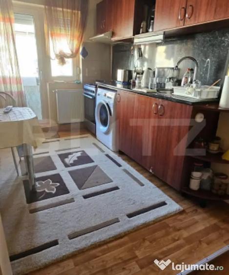 Apartament cu 2 camere decomandat în Carpați 2
