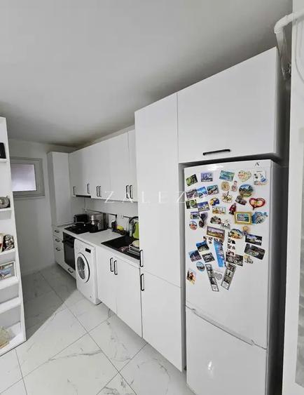 Apartament cu 3 camere decomandat, mobilat în Cetății