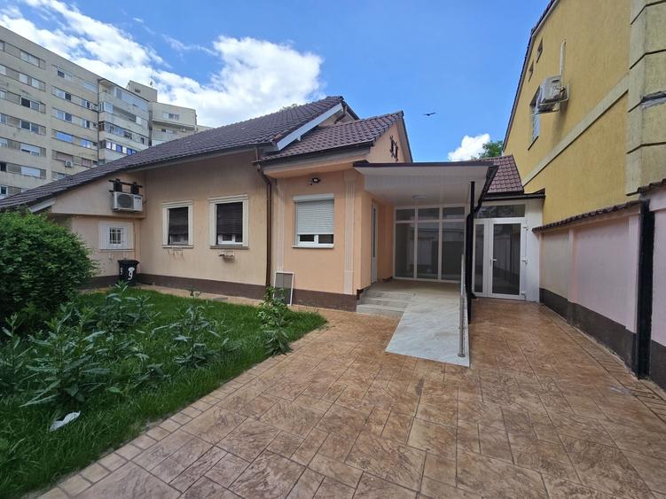 Spațiu comercial, de 135 mp, în Exterior Vest
