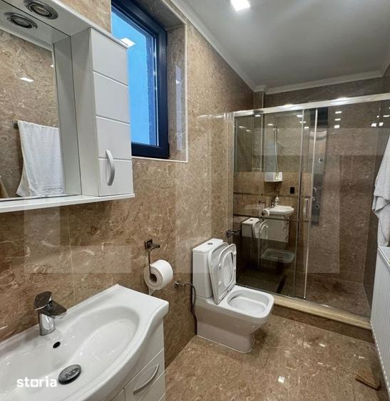 Spațiu comercial, de 275 mp, în Central