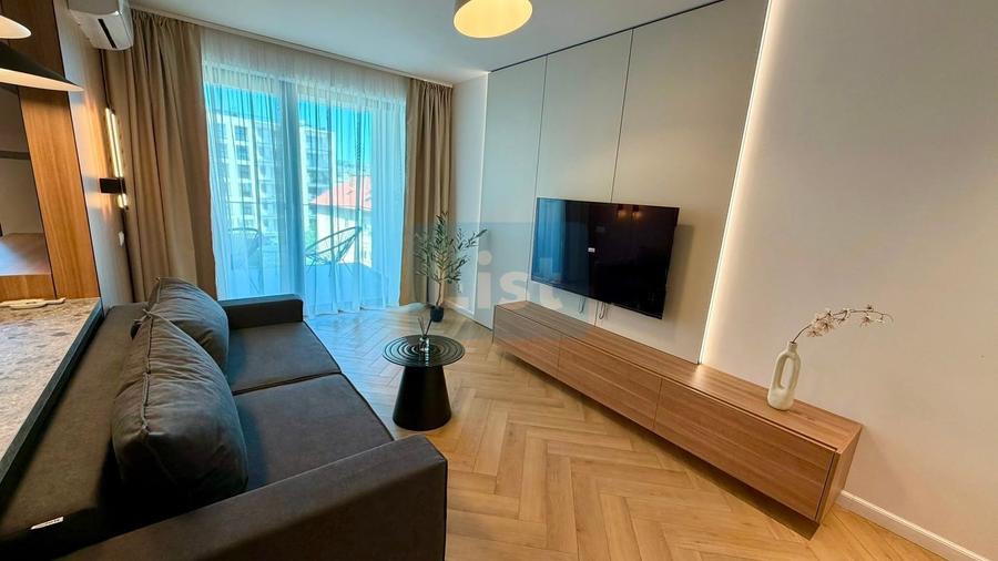 Apartament cu 2 camere semidecomandat în Mărăști