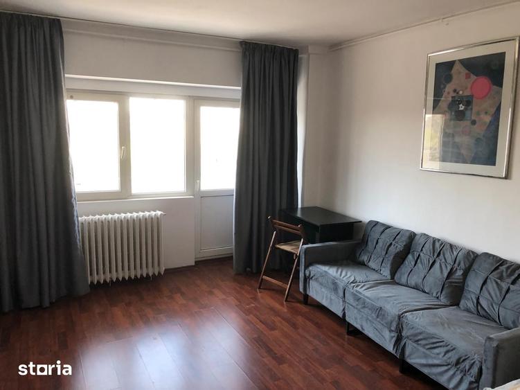 Garsonieră decomandată în Tineretului