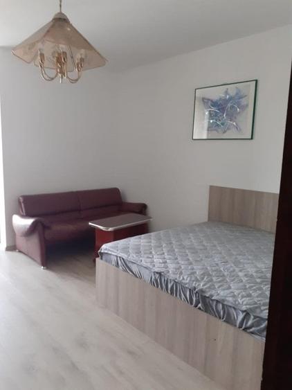 Garsonieră decomandată, mobilată în Iancului