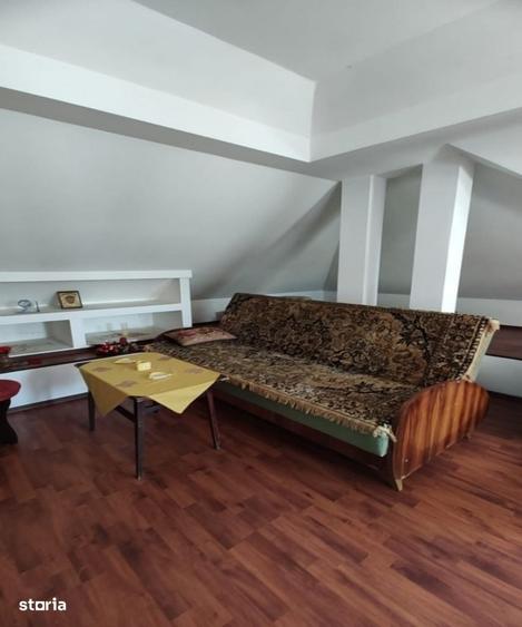 Casă cu 4 camere în Birtin
