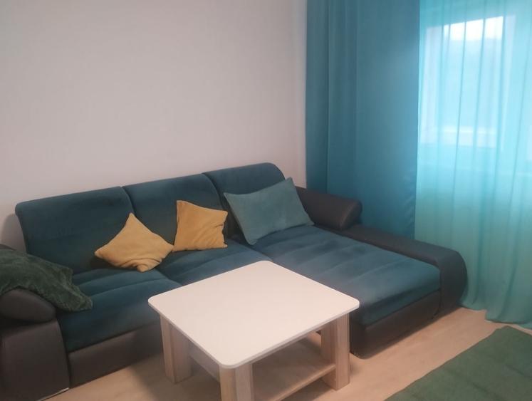 Apartament cu 2 camere decomandat în Rahova