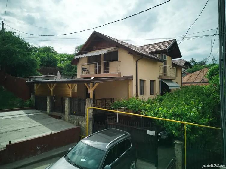 Casă cu 5 camere cu Teren 220 Mp în Galata