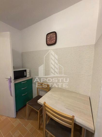 Apartament cu 2 camere semidecomandat în Olimpia-Stadion