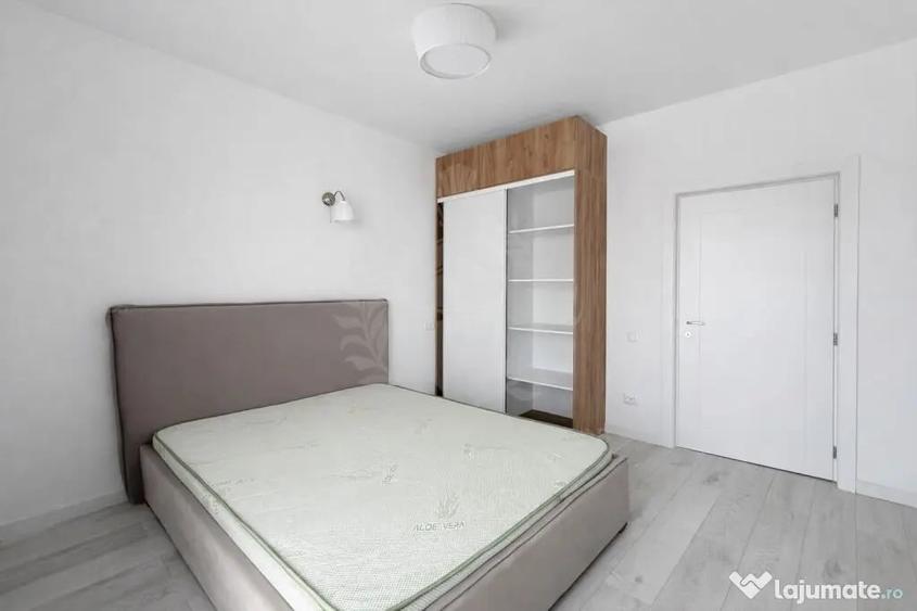 Apartament cu 2 camere decomandat în Vest