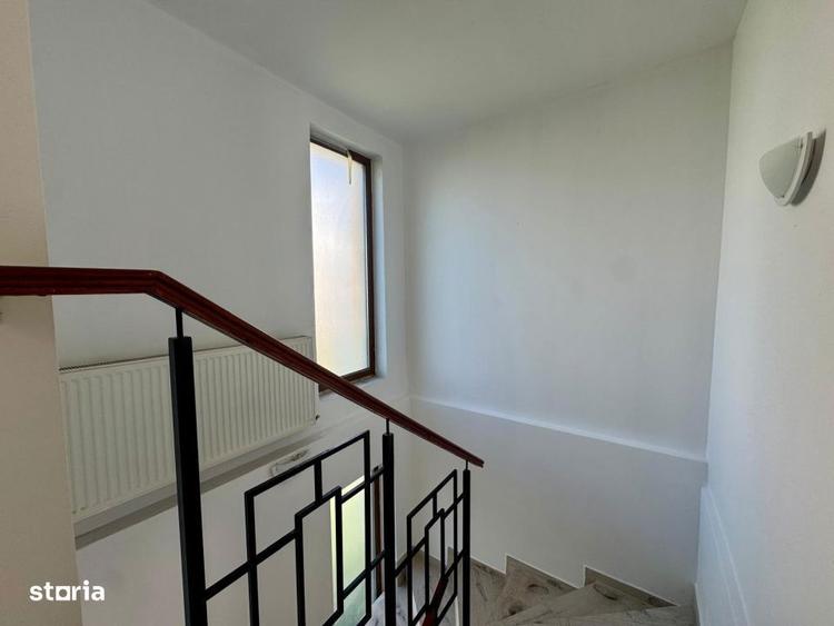 Casă cu 4 camere cu Teren 300 Mp în Bună Ziua