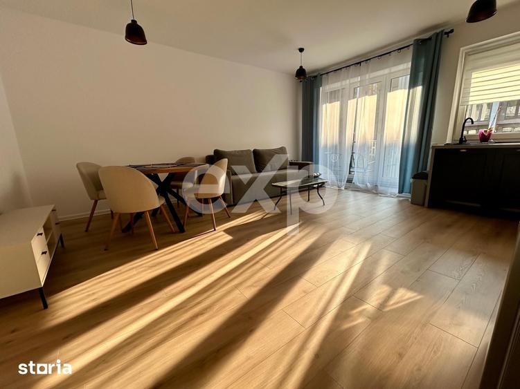 Apartament cu 3 camere decomandat, mobilat în Tractorul