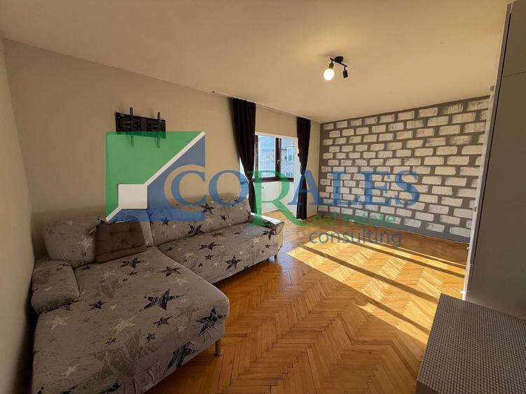 Apartament cu 2 camere decomandat, mobilat în Bucovina