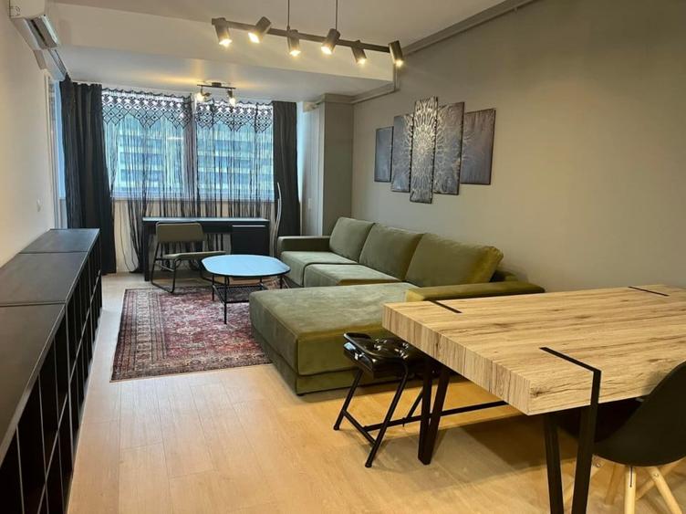 Apartament cu 2 camere semidecomandat, mobilat în Chitila